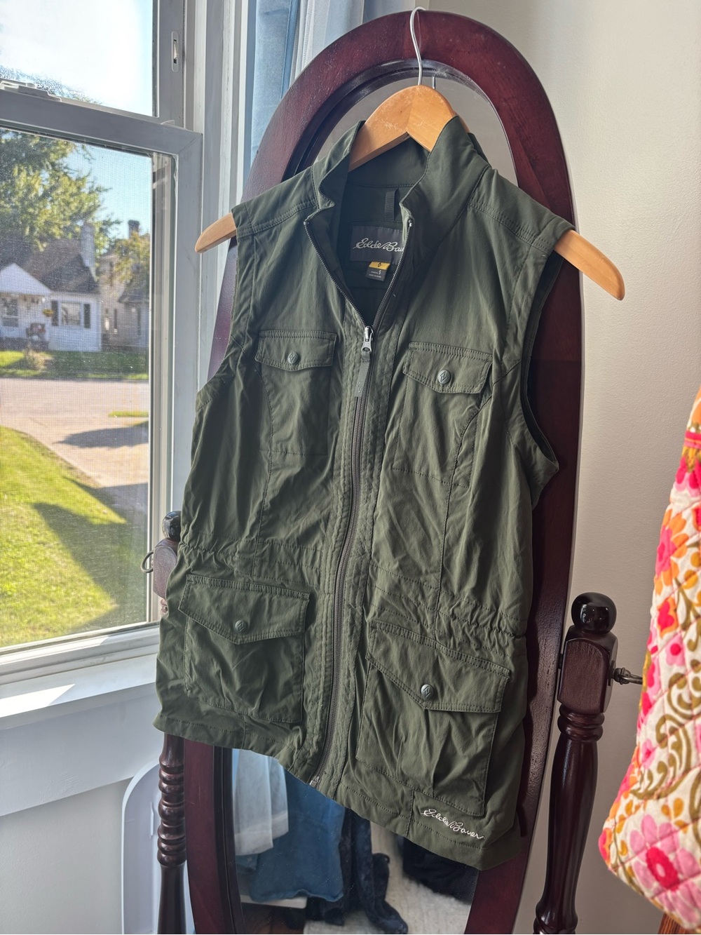 Eddie Bauer granola girl Olive Green Zip-Front Utility Vest